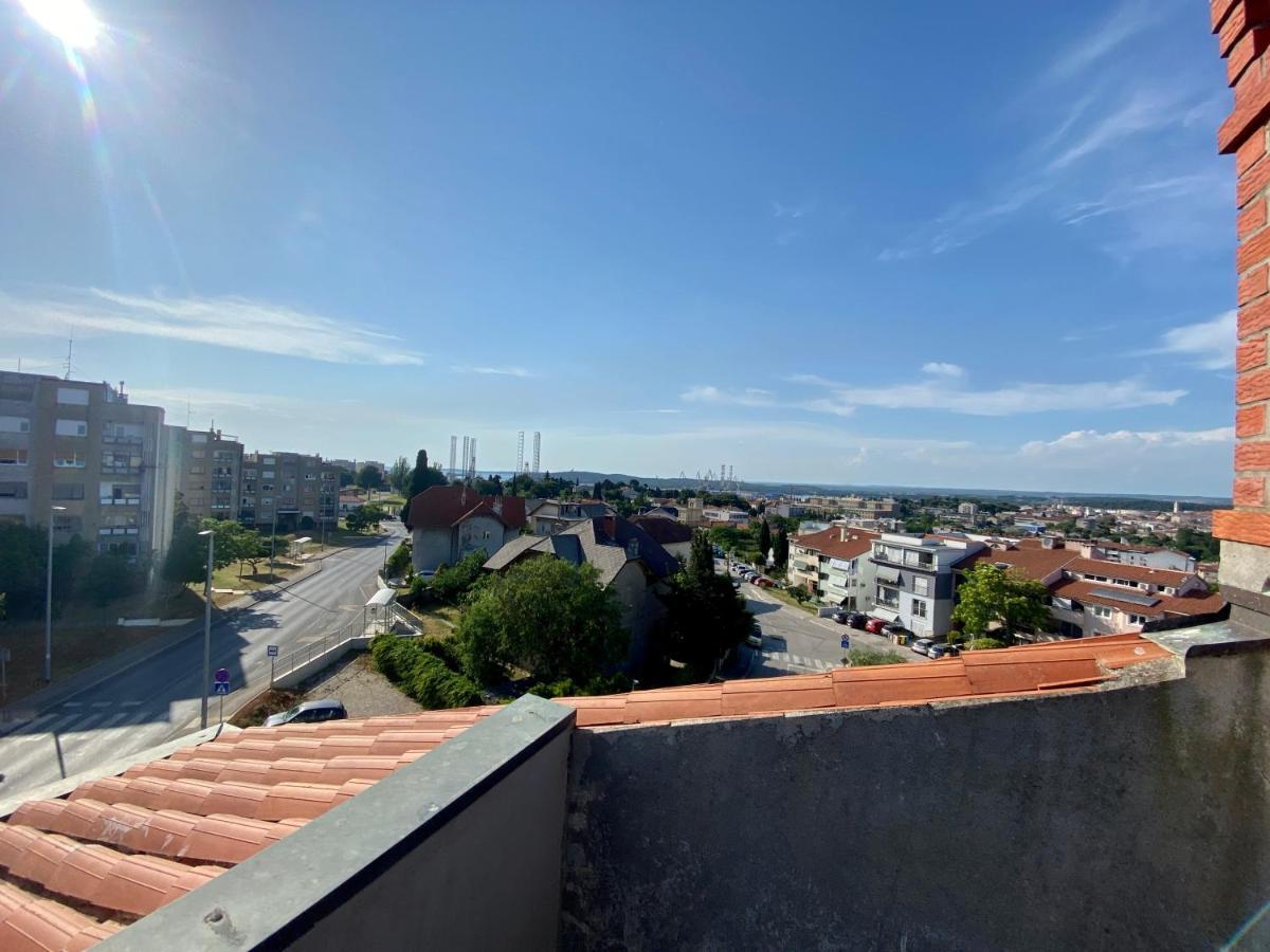 Penthouse Cityview Pula Extérieur photo
